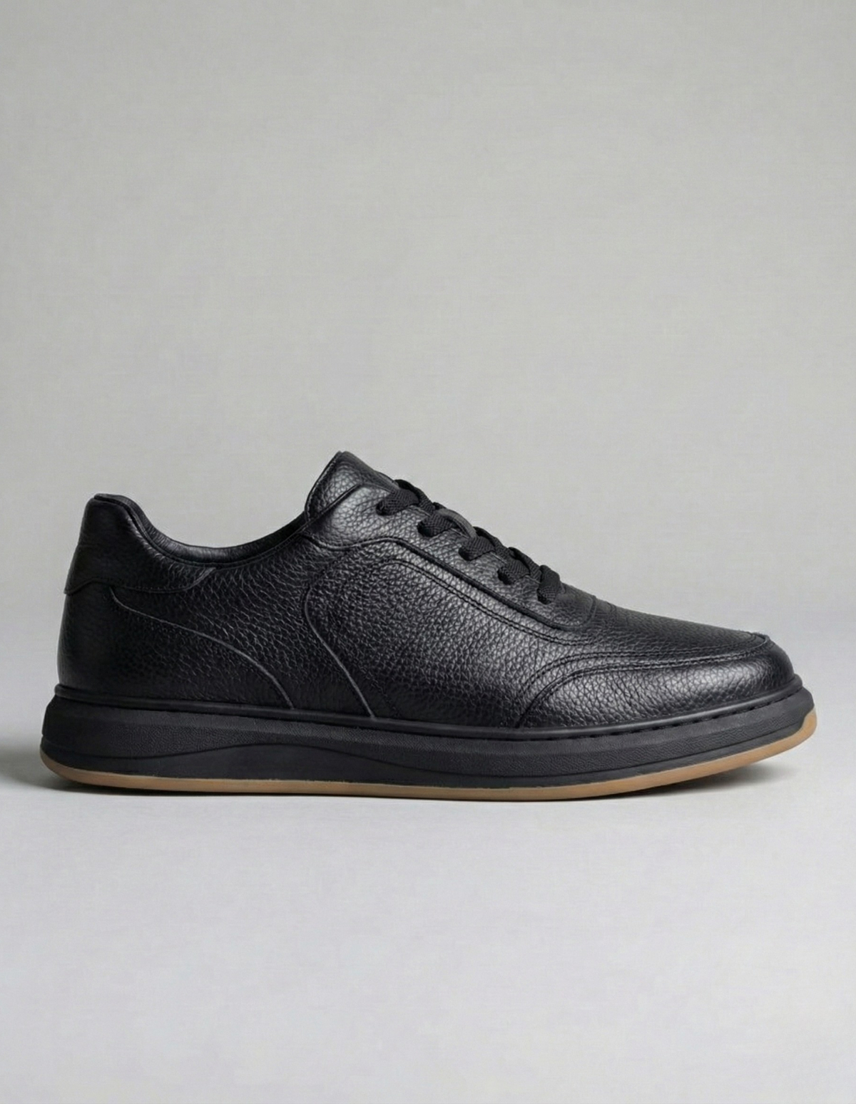 Clifton Leather Board Trainers