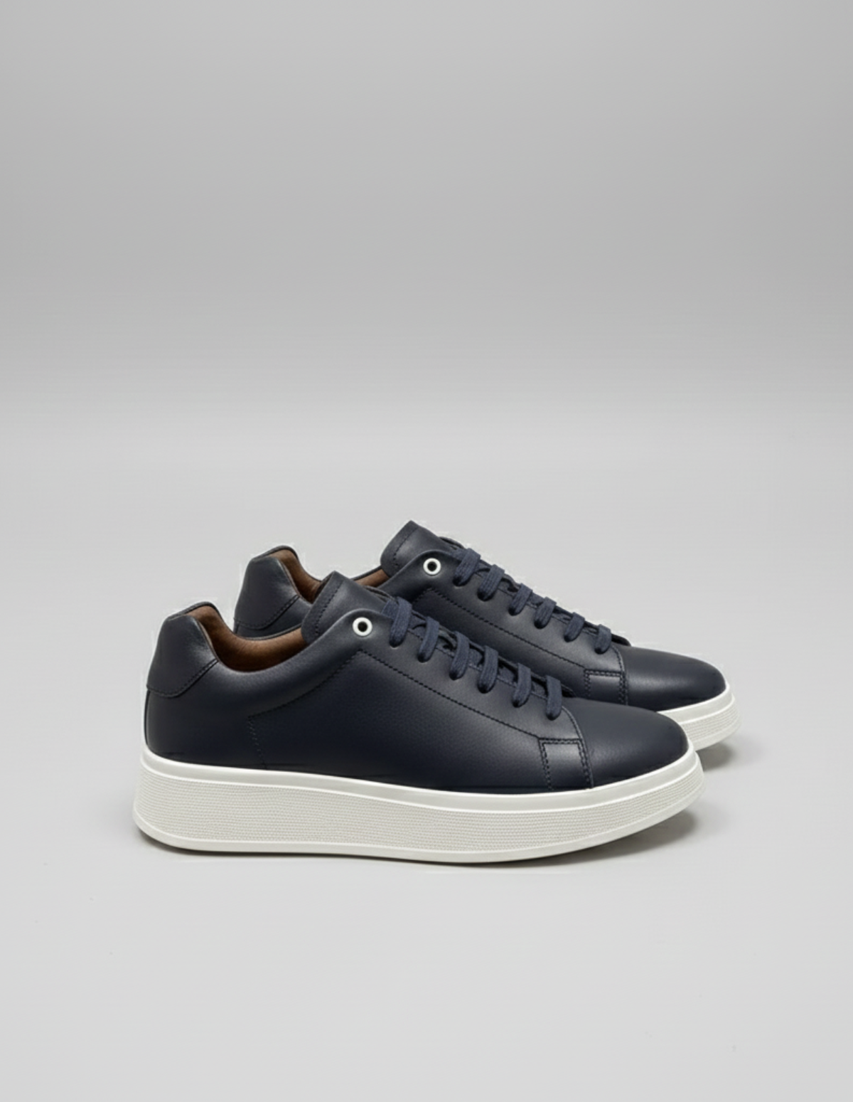 The Meriton Sneakers