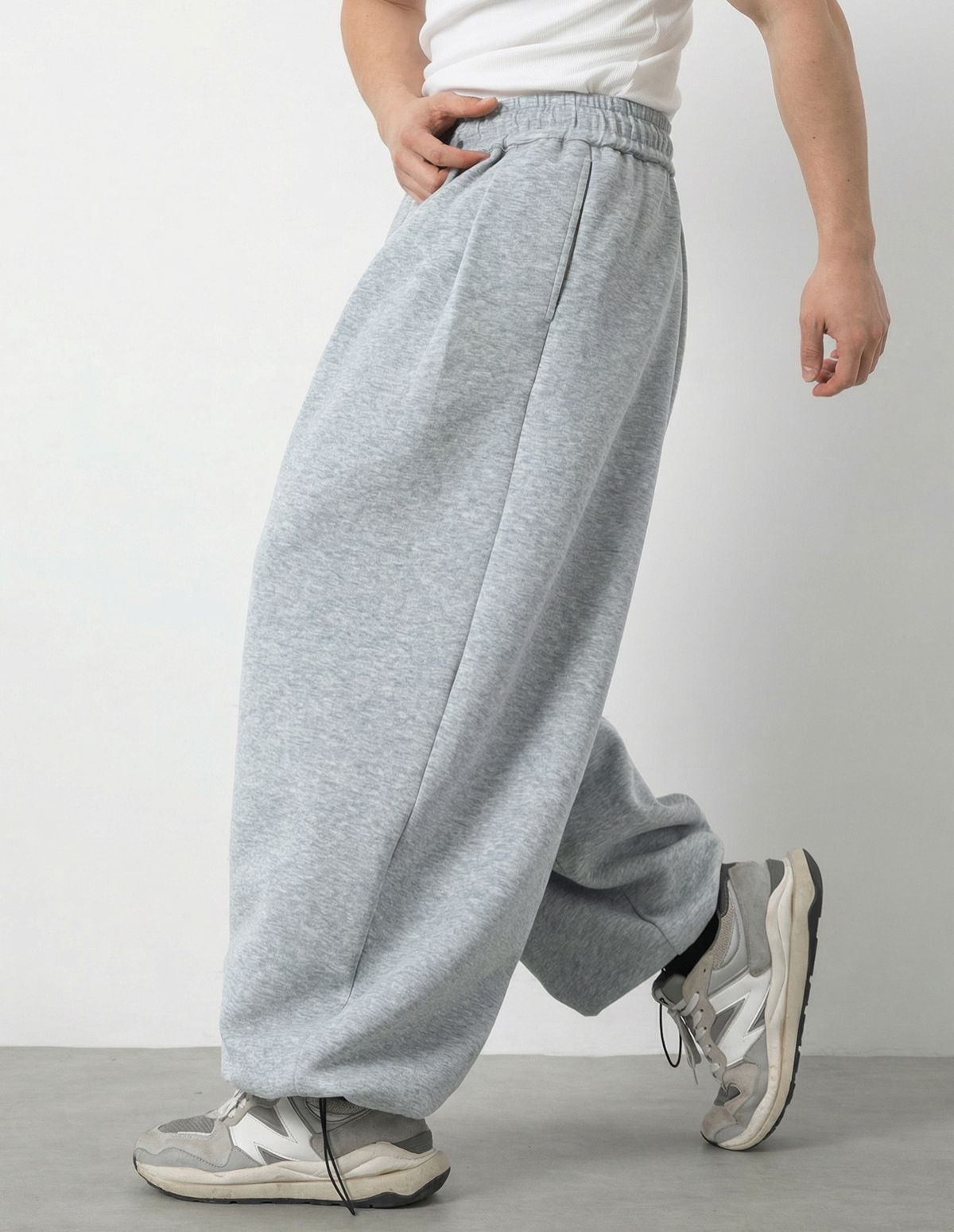 The Hudson Wide Sweatpants