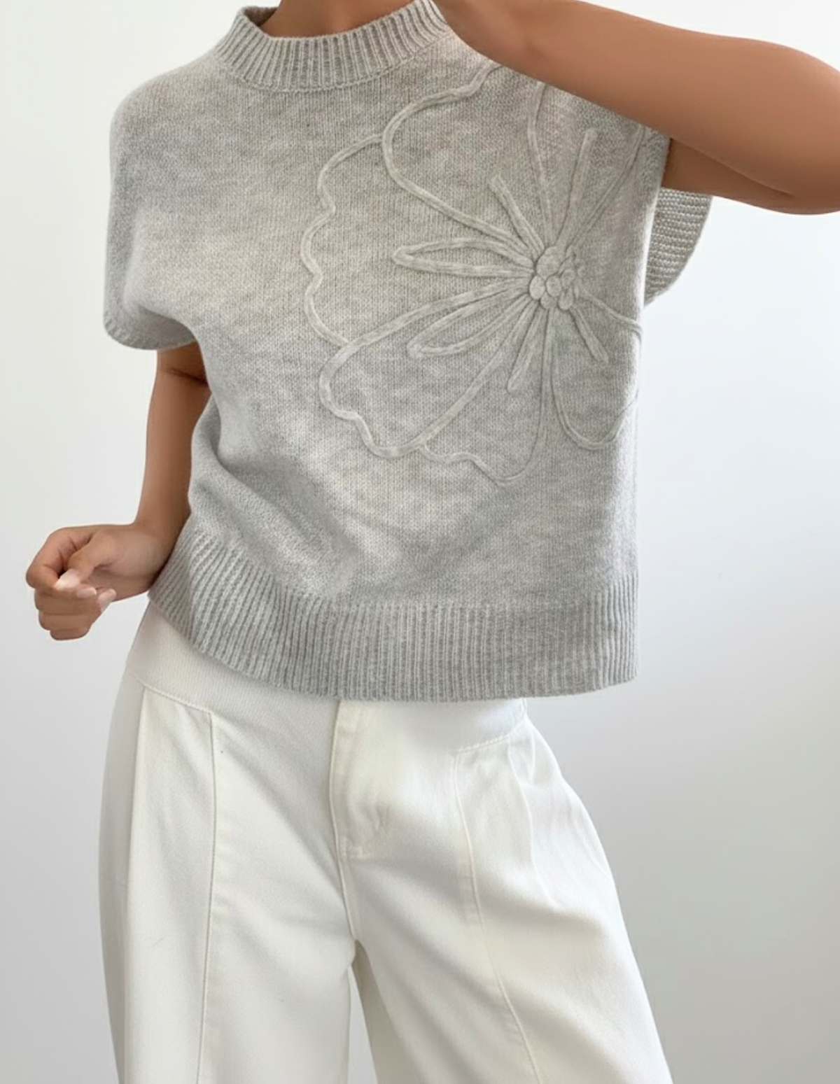 Flower Cap Sleeve Knit Top