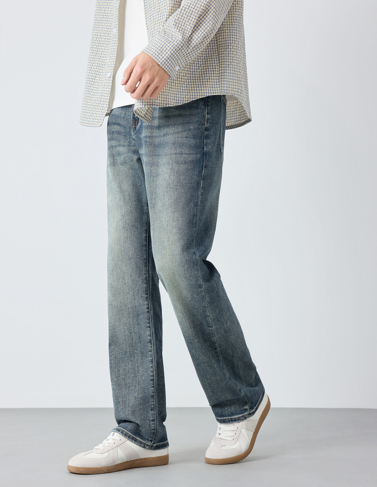 Rivaro Distressed Straight-Leg Denim