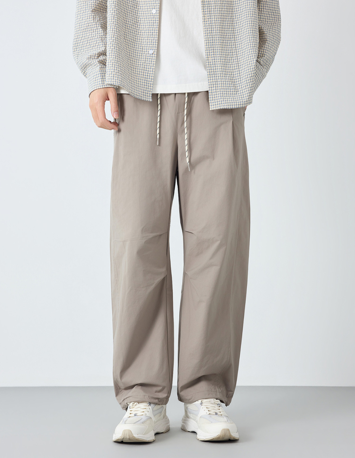 Trevon Elastic Waist Cargo Pants