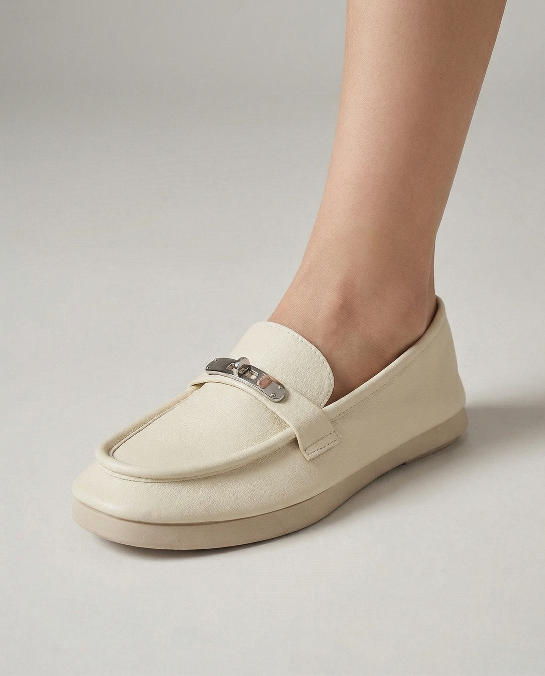 Léone Soft Leather Loafers